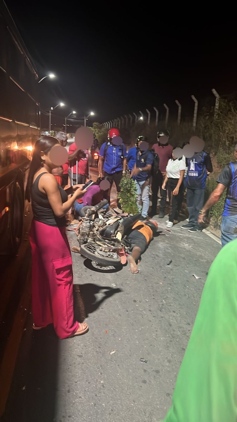 Homem morre em grave acidente entre moto e ônibus no povoado Urubutinga