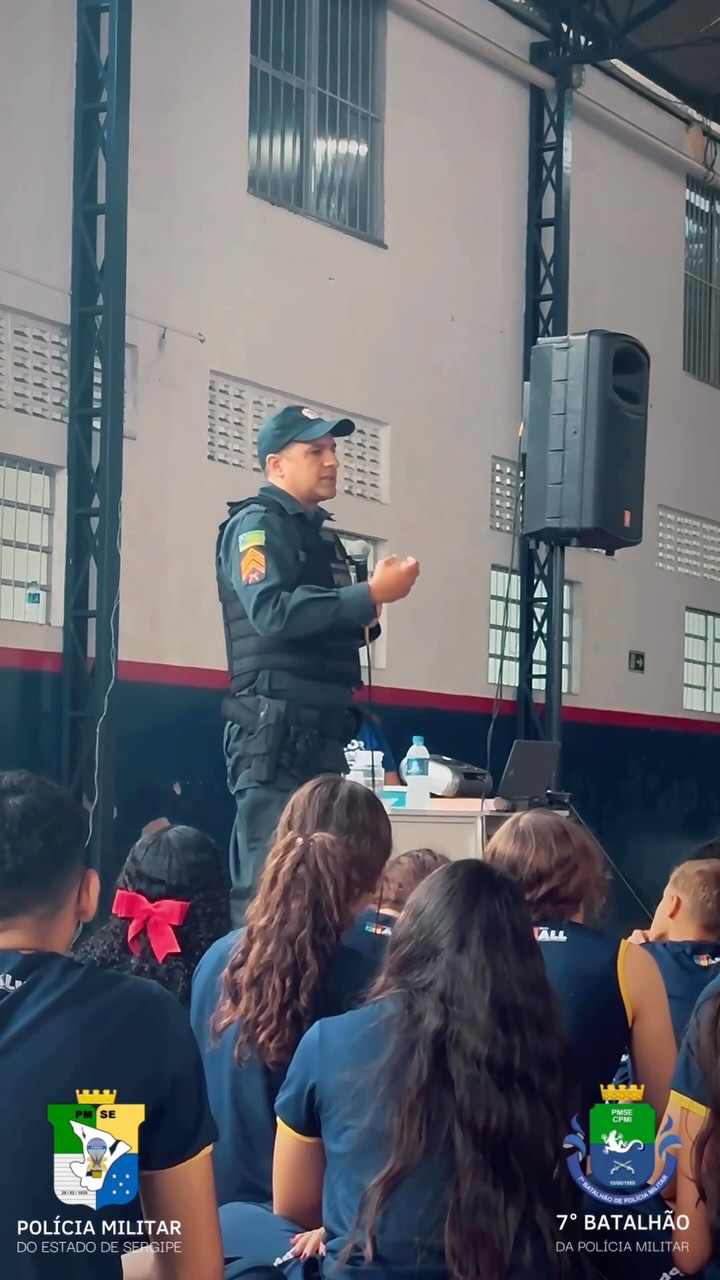 Bullying é tema de palestra promovida pelo 7º BPM em escola