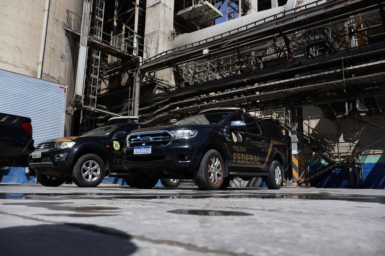 PF incinera mais de 1,4 tonelada de drogas apreendidas em Sergipe