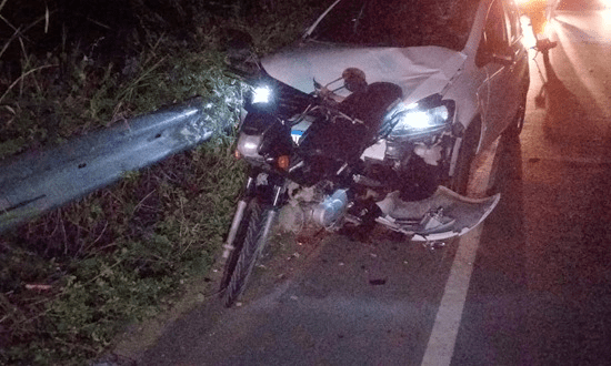 Quatro pessoas ficam feridas após acidente em Simão Dias