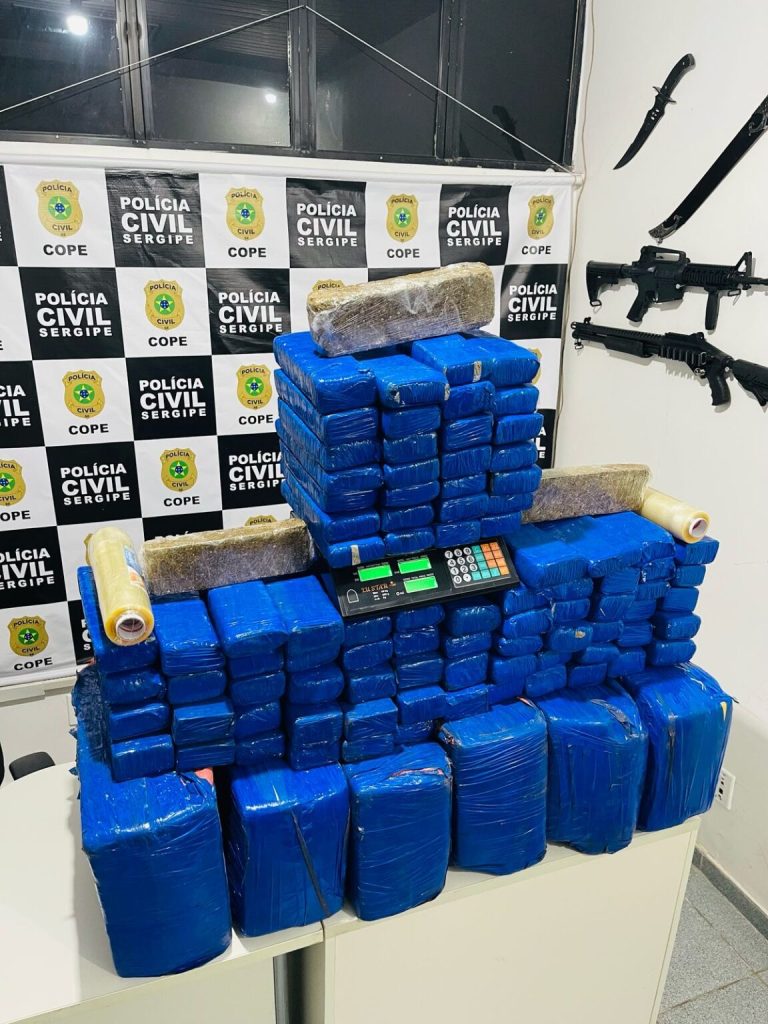 Cope apreende 200 kg de maconha nas imediações do povoado Sapé