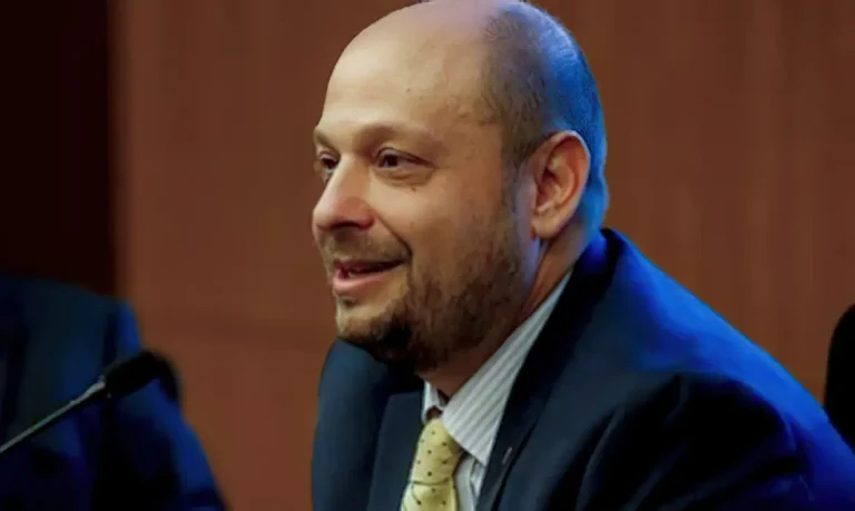 Lula escolhe procurador federal como novo presidente do INSS