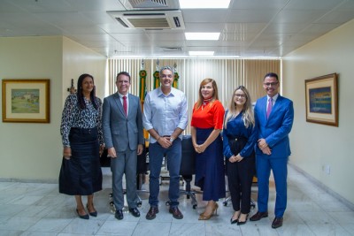 Presidente do TJSE recebe prefeito Sérgio e discute construção de novo fórum em Lagarto