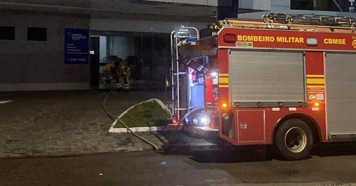 Dezessete pacientes são transferidos após incêndio em hospital