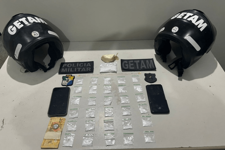 PM prende dupla por suspeita de tráfico de drogas no Bairro Ponto Novo