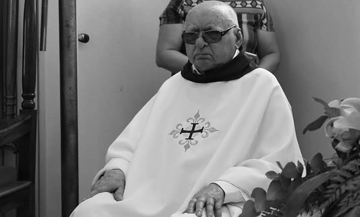 Morre, aos 98 anos, monsenhor José Carvalho em Aracaju