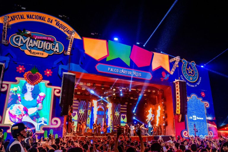 Festival da Mandioca 2025: primeira noite atrai multidão com riqueza de ritmos e animação