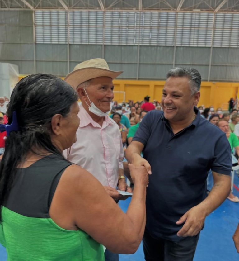 Ibrain de Valmir lidera pesquisa eleitoral nos municípios sergipanos