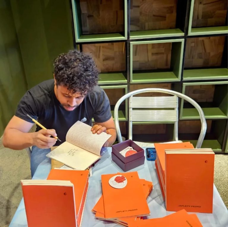 Jaflety Pedro lança livro de poemas na Casa da Cultura nesta sexta, 18