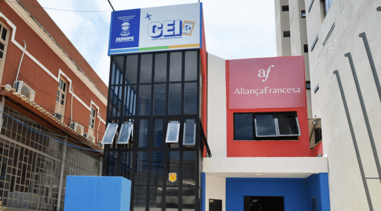 Estudantes da rede estadual de ensino são selecionados para curso de língua francesa