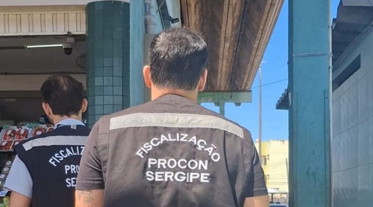 Procon autua estabelecimento na Ceasa por comercializar de produtos vencidos
