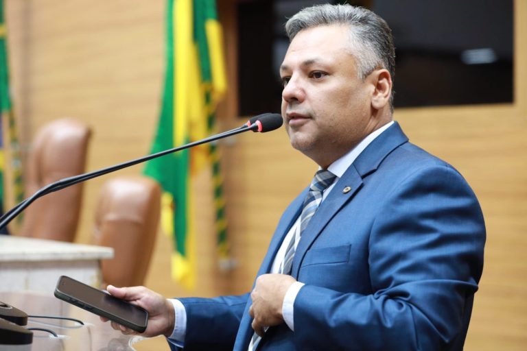 Deputado Ibrain destaca importância dos programas Novo Lar e Casa Legal em Lagarto
