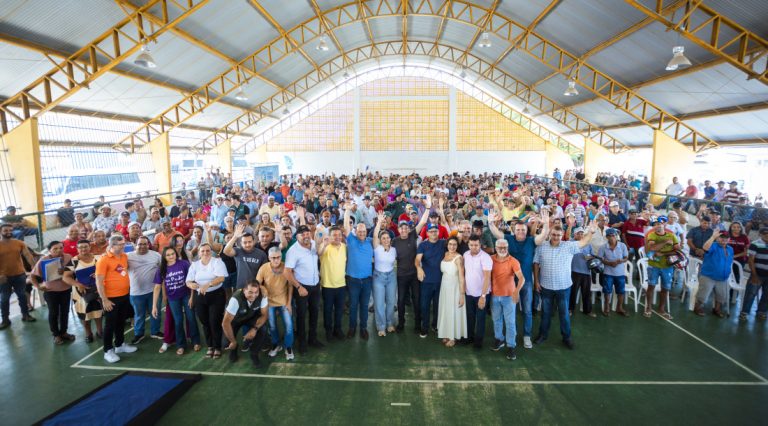 Governo entrega quase 1.600 títulos de terra em Poço Verde
