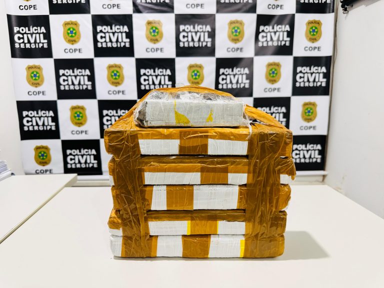 Polícia prende mulher que transportava drogas entre Sergipe e Alagoas