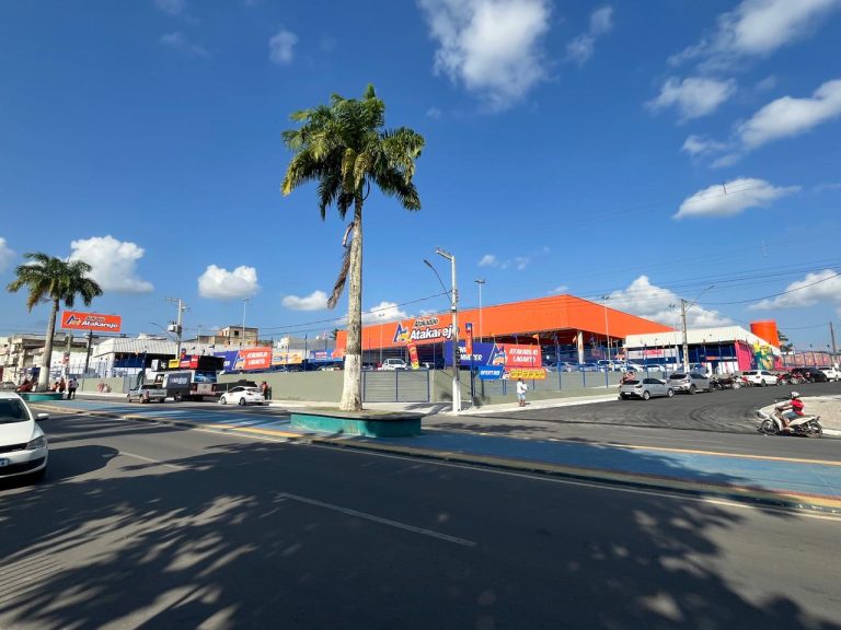 Atakarejo inaugura 46ª unidade em Lagarto e movimenta a economia local