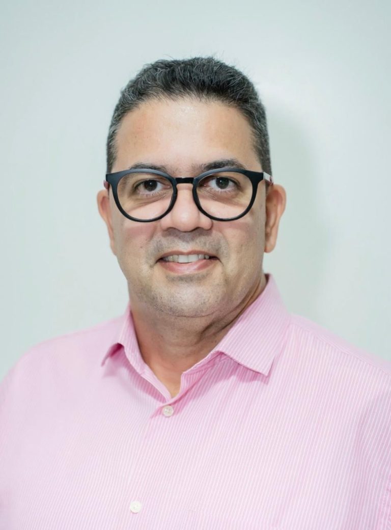 Prof. Dr. Claudefranklin Monteiro é eleito membro correspondente de Academia de Letras na Bahia
