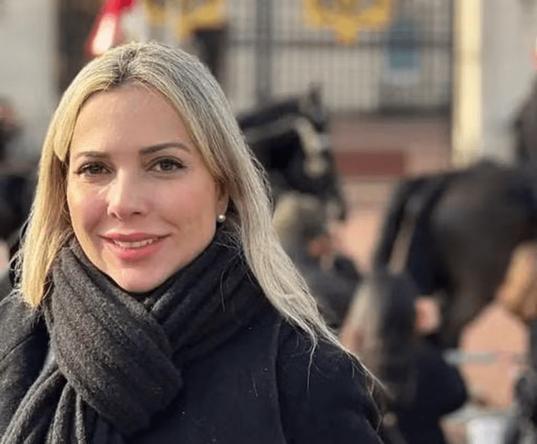 Médica acusada de envolvimento na morte de marido é internada em hospital particular de Aracaju