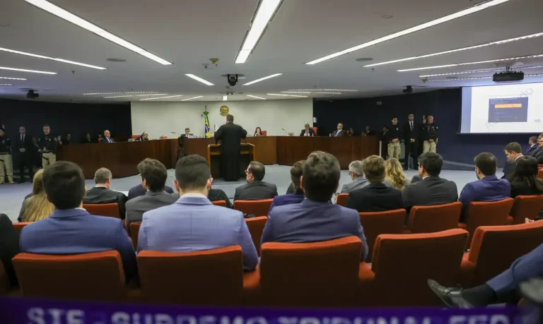Por 4 votos a 1, STF condena sete réus do Núcleo 4 da trama golpista