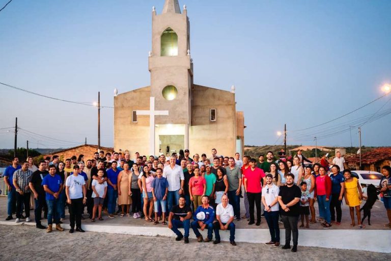 Prefeito de Lagarto realiza entrega da obra de pavimentação na comunidade São Vicente
