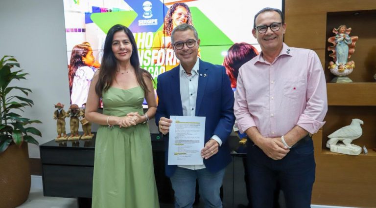 Fábio Mitidieri anuncia concurso para professor da rede estadual