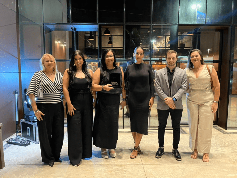 JFilhos celebra 20 anos com o título de Construtora do Ano e reafirma compromisso com a transformação de vidas