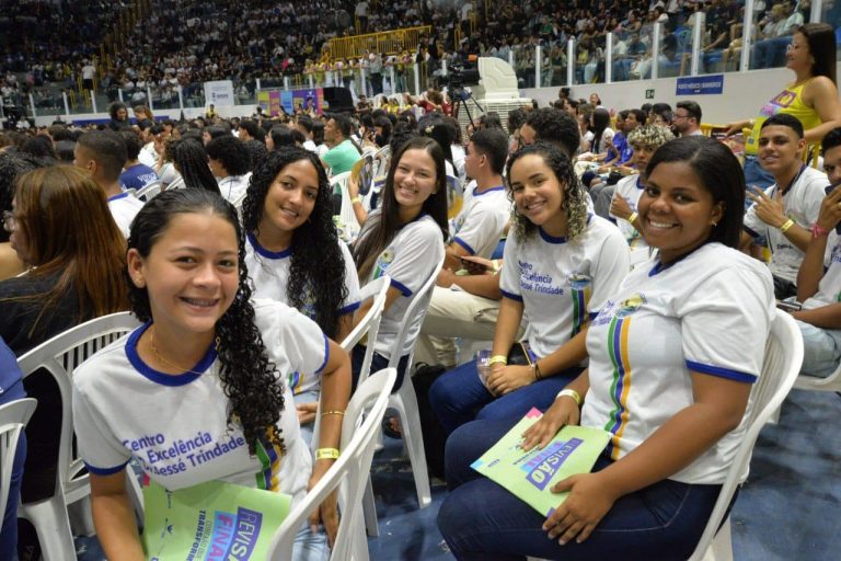 Revisão Final 2025 reúne mais de 6 mil estudantes em Aracaju e se consolida como maior preparação pública do Enem