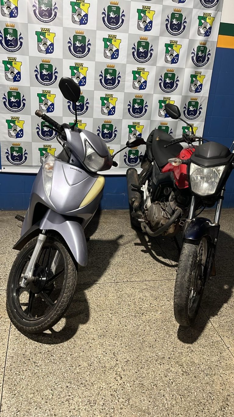 Polícia Militar apreende duas motocicleta na praça Jeremias Monteiro em Lagarto