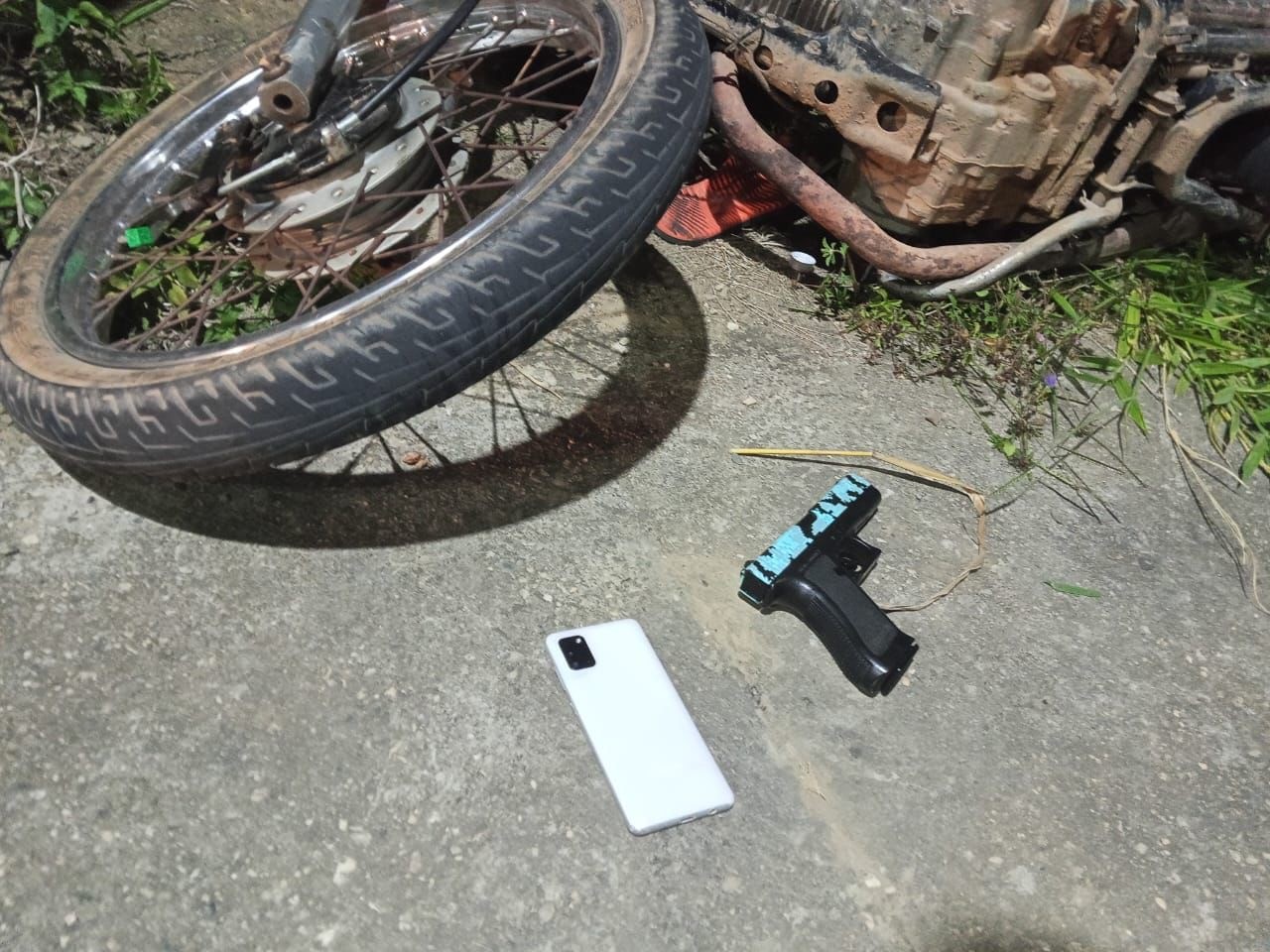 01f04700-76e5-4c76-a7ad-e93a5305646c