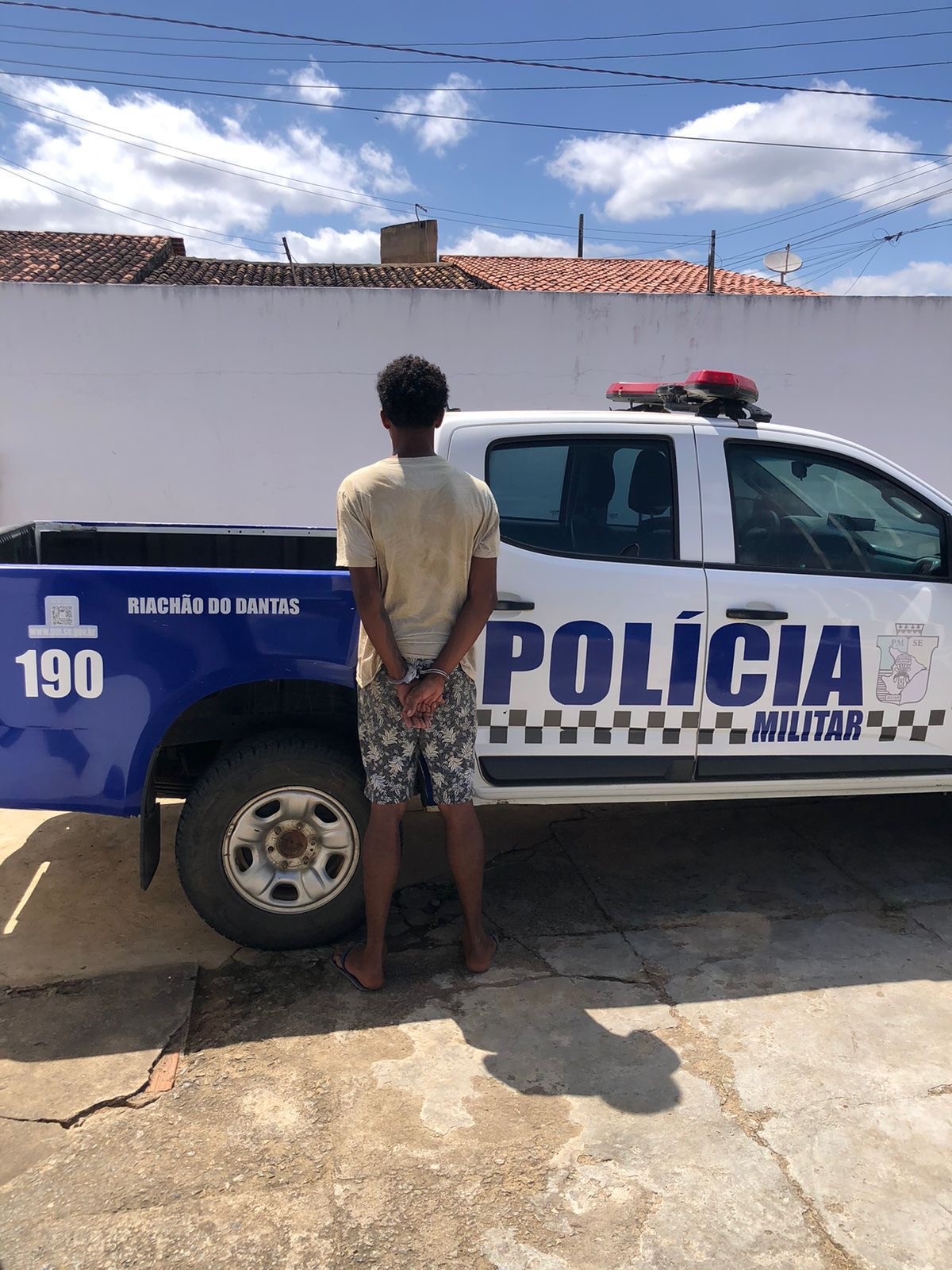 48033433-0caa-4aed-b474-f7e1a99f0385