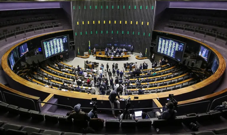 Câmara votará cassação de Zambelli, Ramagem e Glauber Braga