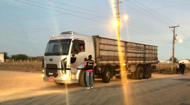 Sefaz combatem transporte irregular de mercadorias nas estradas sergipanas