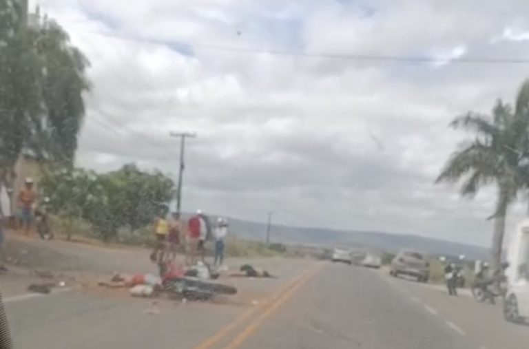 Grave acidente deixa duas vítimas fatais em Simão Dias