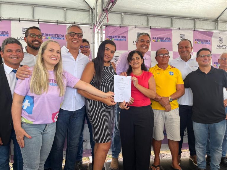 Prefeito Sérgio assina Ordem de Serviço para recapeamento asfáltico de 40 ruas em Lagarto