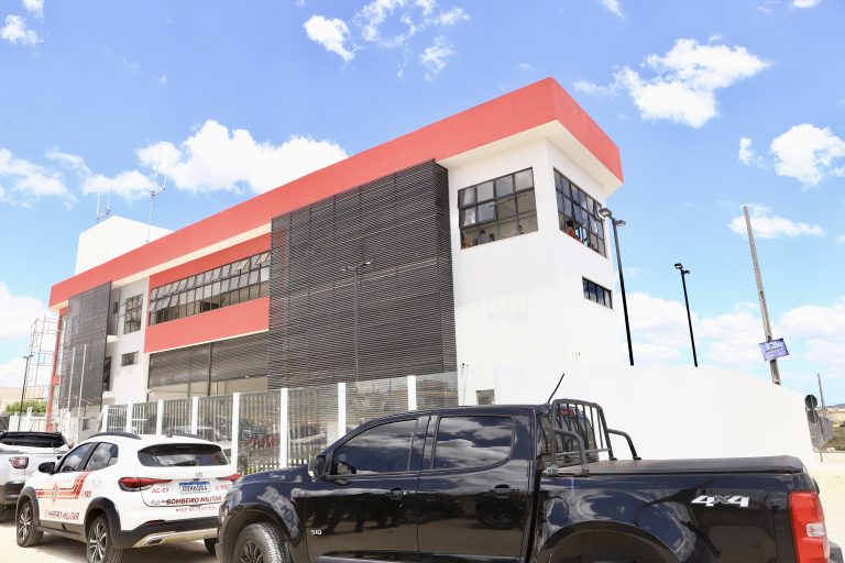 Governo de Sergipe entrega nova sede do Corpo de Bombeiros Militar em Itabaiana