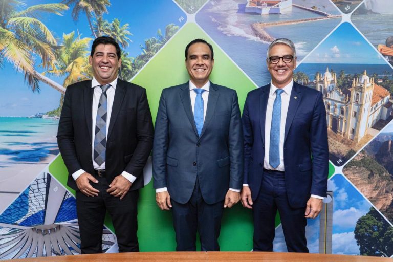 Prefeitura de Lagarto discute investimento com Ministro do Turismo