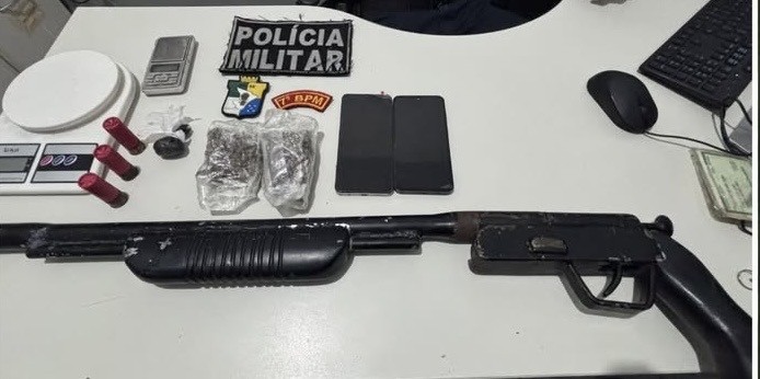 Ação conjunta prende três suspeitos por roubo de motocicleta e apreende arma de fogo em Lagarto