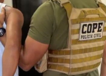 Cope prende homem condenado por roubo, porte ilegal de arma e corrupção de menores