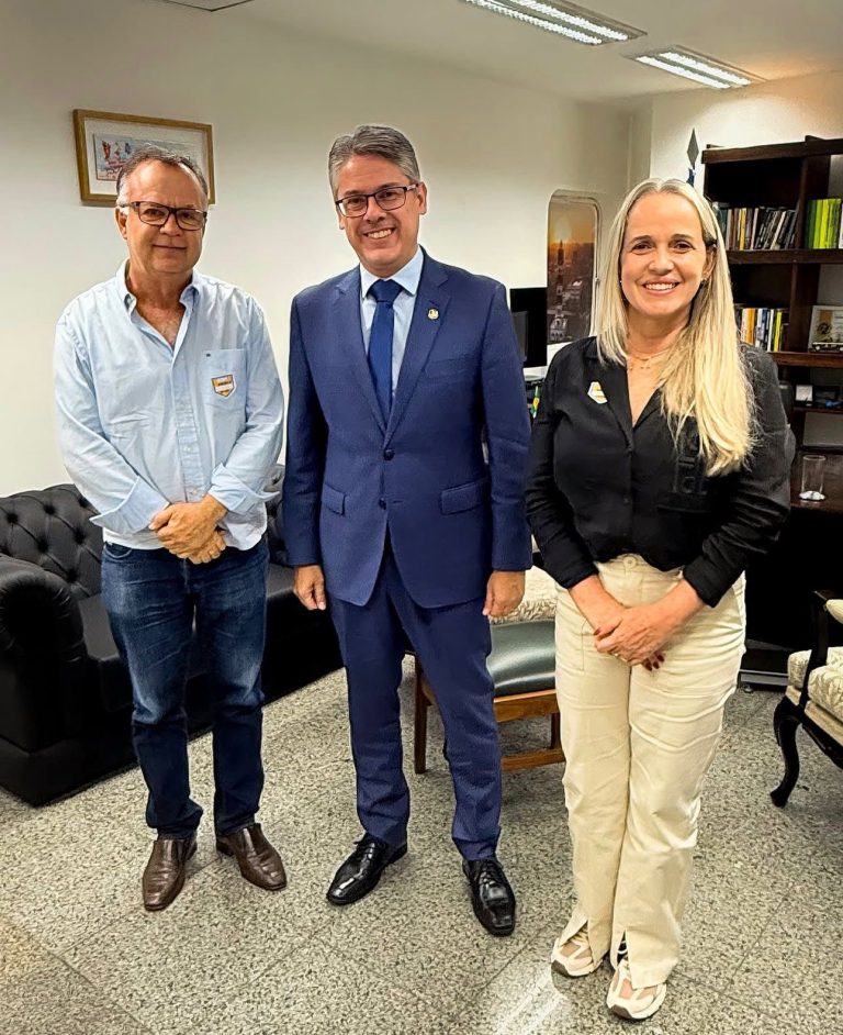 Suely Menezes visita gabinete do senador Alessandro Vieira e destaca parceria com Lagarto