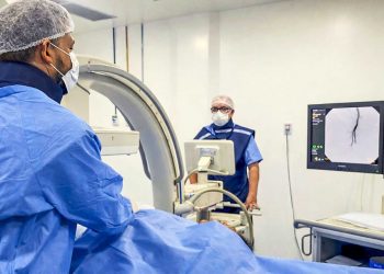Avanços no serviço de Cirurgia Vascular do Huse reduzem tempo de espera nos procedimentos e risco de amputação em pacientes