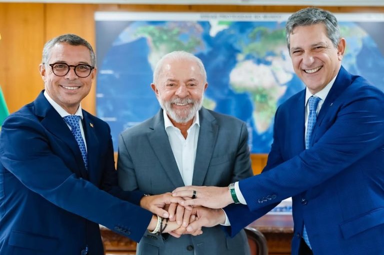 Aliança definida: Fábio apoia Lula e inclui Rogério na chapa para as eleições de 2026