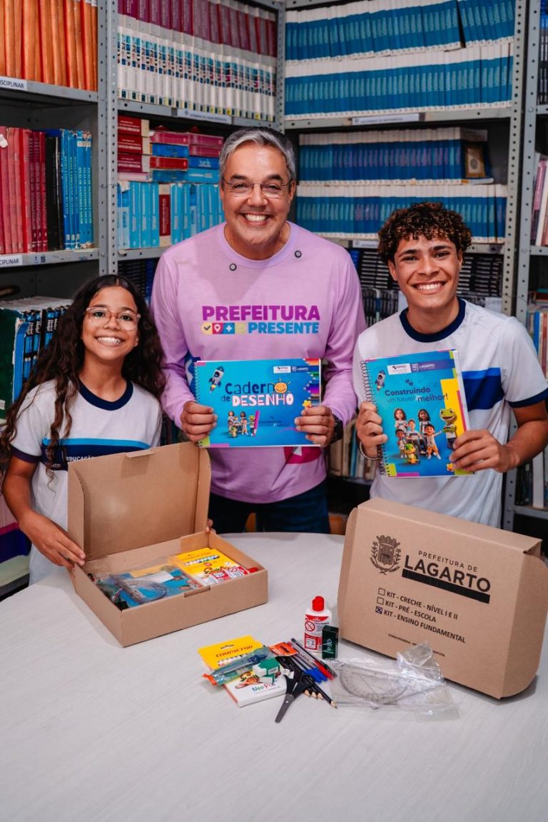 Prefeitura de Lagarto inicia entrega de kits escolares e beneficia mais de 13 mil alunos