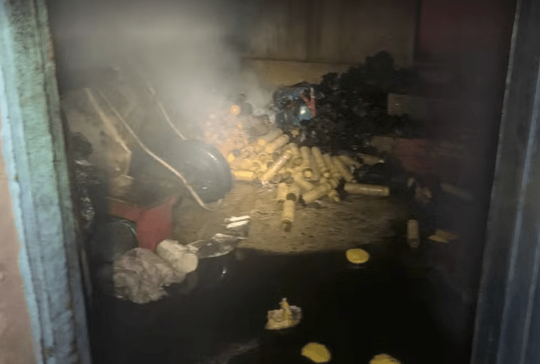 Incêndio em barracão de fogos em Estância deixa uma pessoa ferida