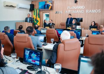 Prefeito Sérgio Reis apresenta Projeto de Lei na CML e detalha investimentos