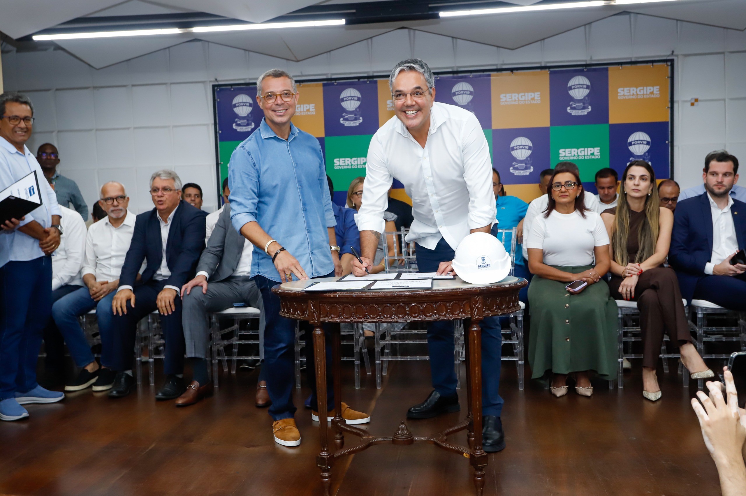 bc30b9fc-73cd-4a50-bded-05dfab7e7e79