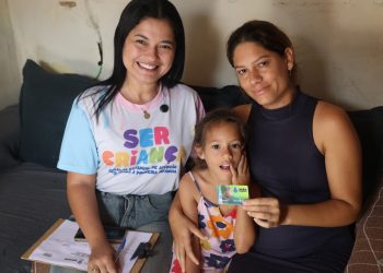 Programa Mãe Sergipana entrega cartões em Simão Dias e Poço Verde