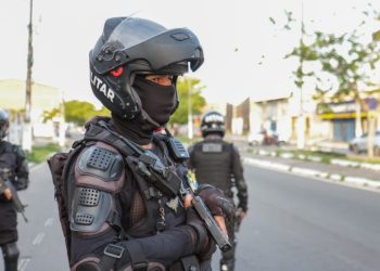Polícia Militar prende homem suspeito de agredir esposa e filha menor de idade
