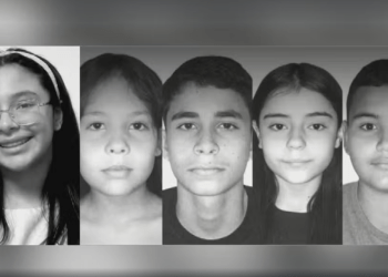 Cinco estudantes de colégio militar morrem em acidente entre van escolar e caminhão na GO-518