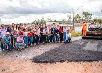 “A pavimentação asfáltica do Kaptiva é a prova do nosso compromisso com Lagarto”, afirmou o prefeito Sérgio Reis
