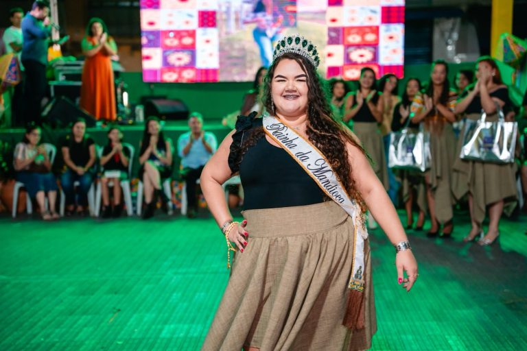 Escolha da XII Rainha da Mandioca marca abertura da Vila da Capital da Vaquejada