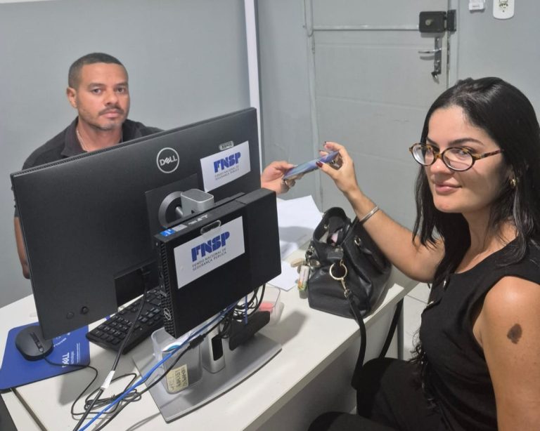 Polícia Civil devolve celulares furtados a vítimas em Tobias Barreto